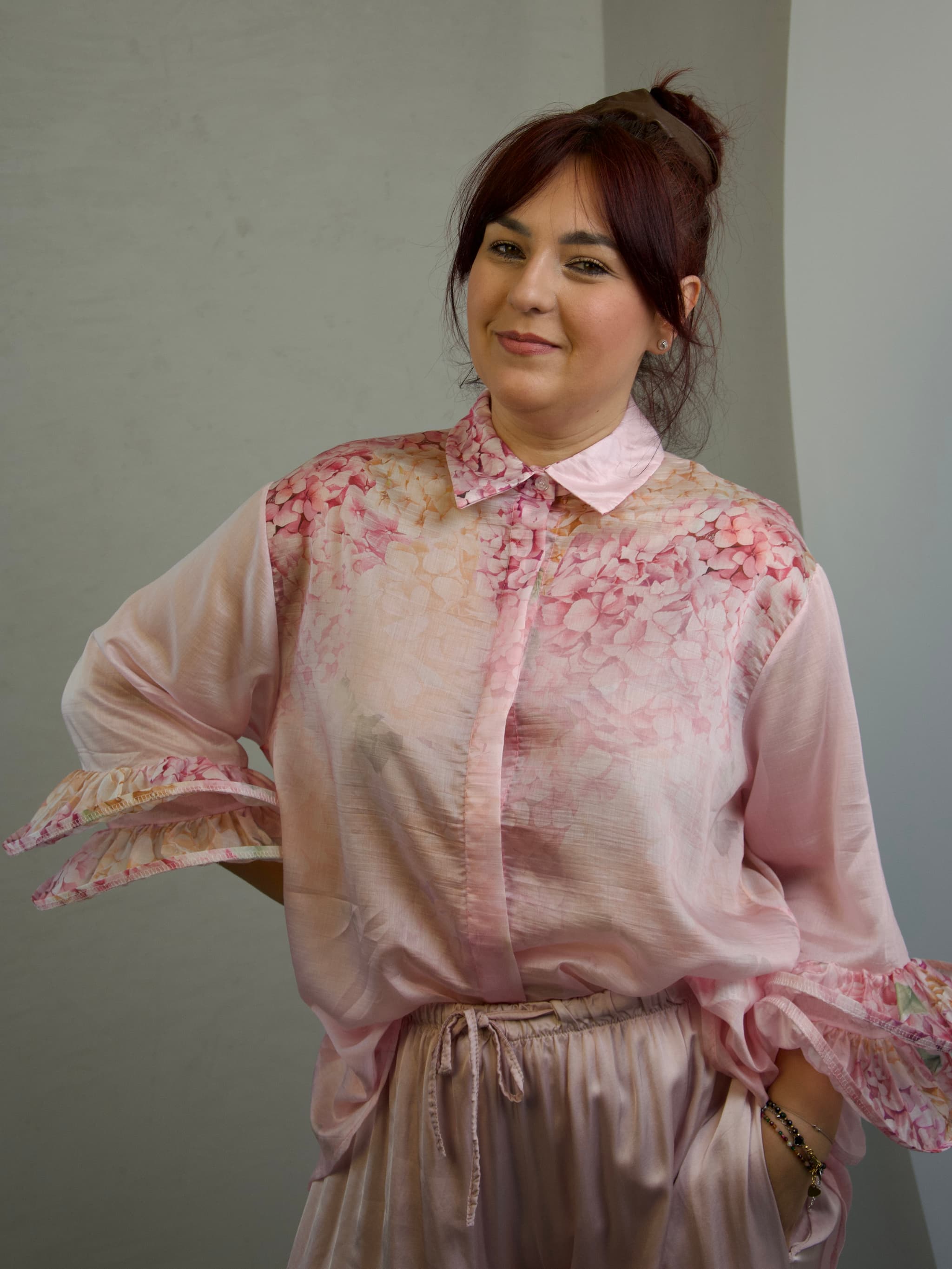 Mist shirt with puffed sleeves