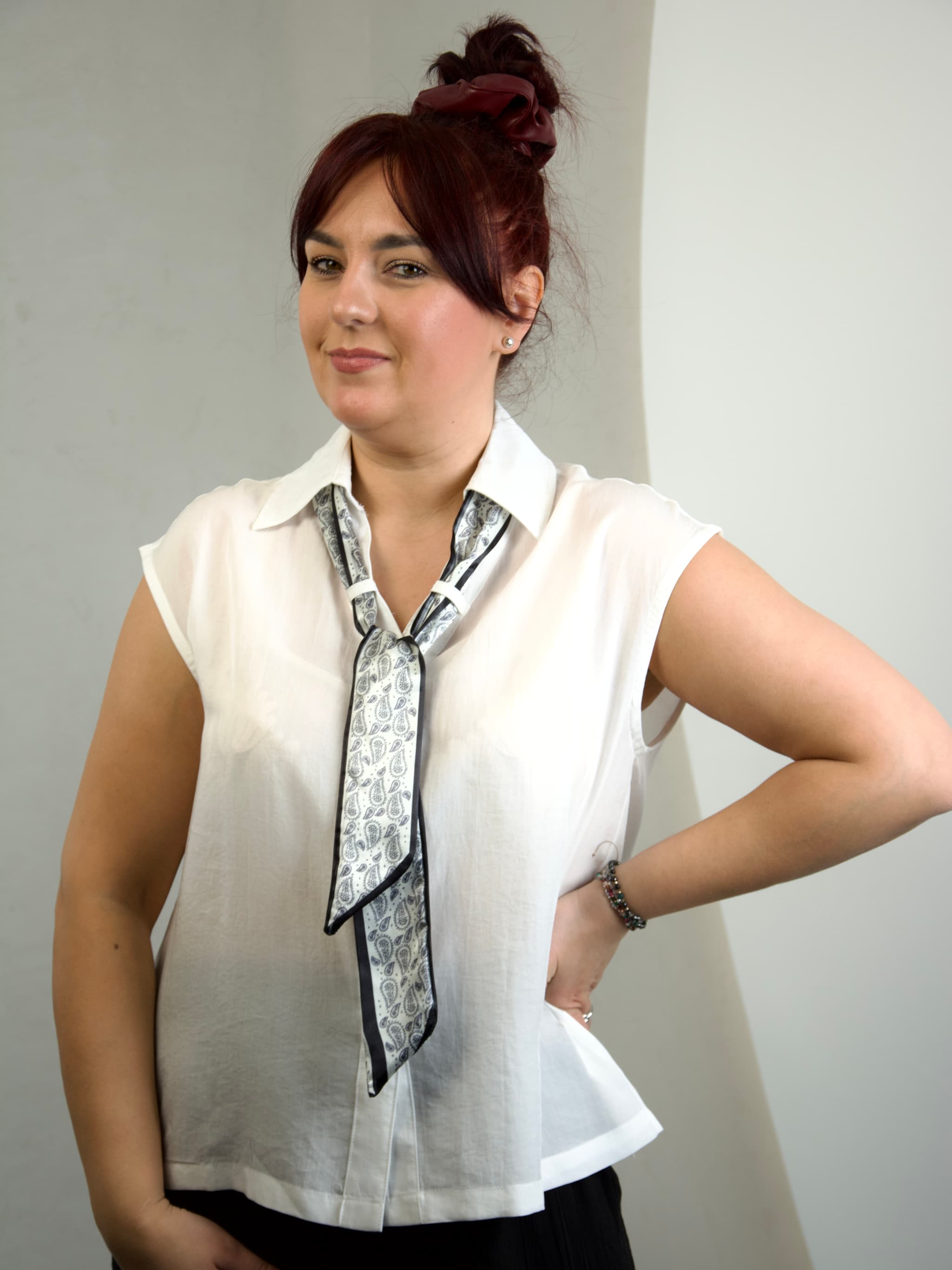 Blouse with a neck scarf