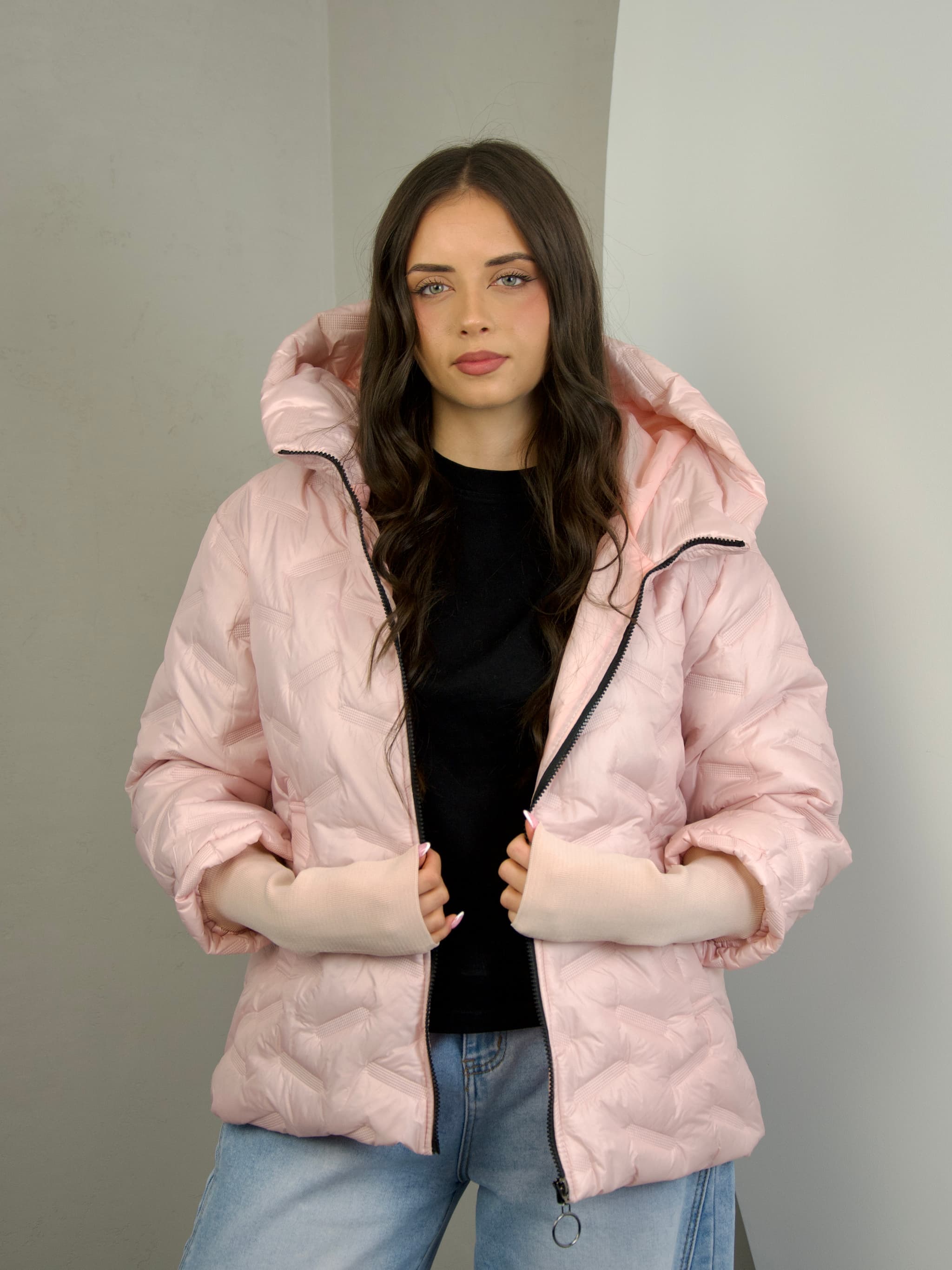 Spring jacket with knitted sleeves