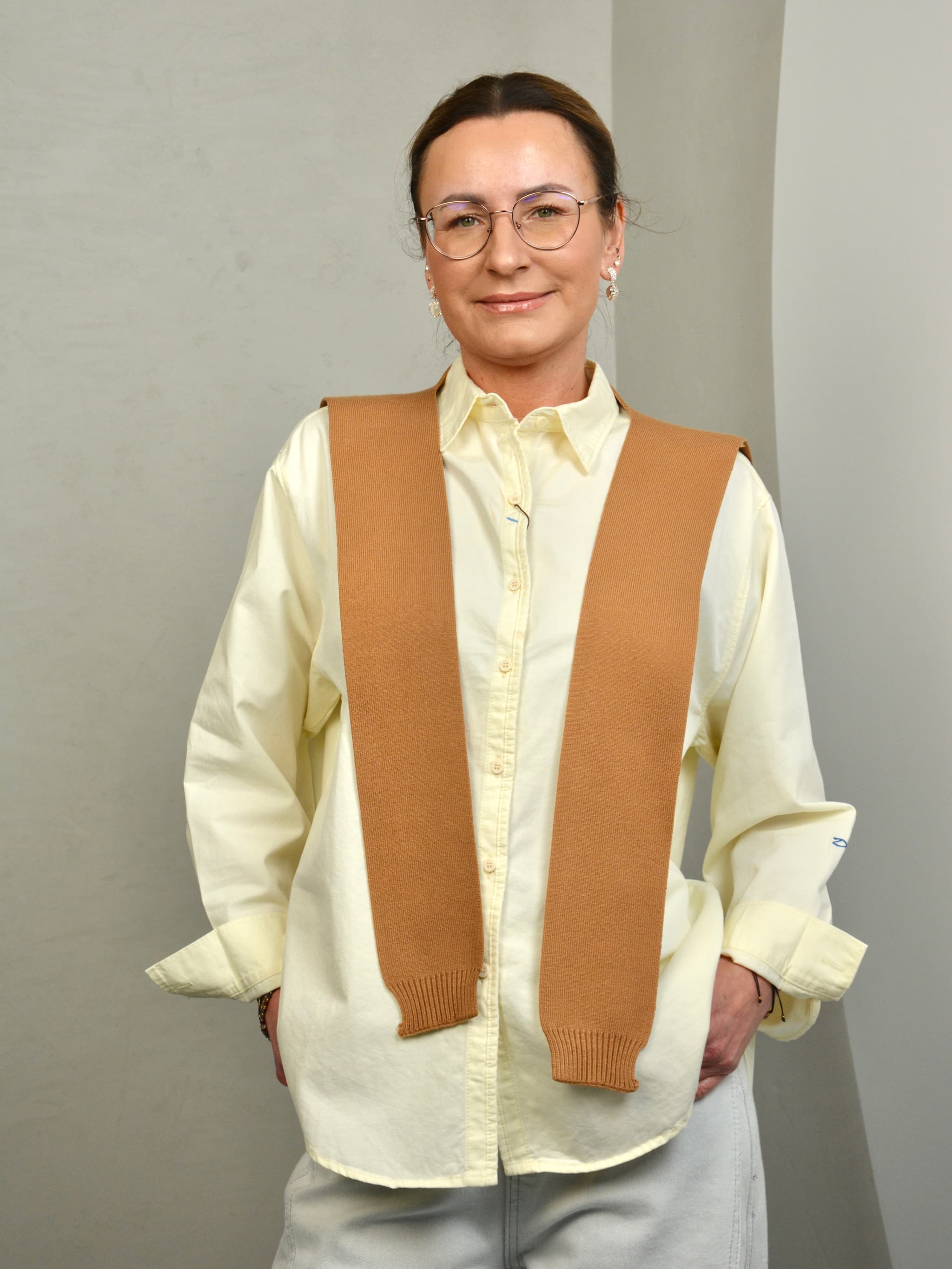 Koszula gładka z dzianinową narzutką