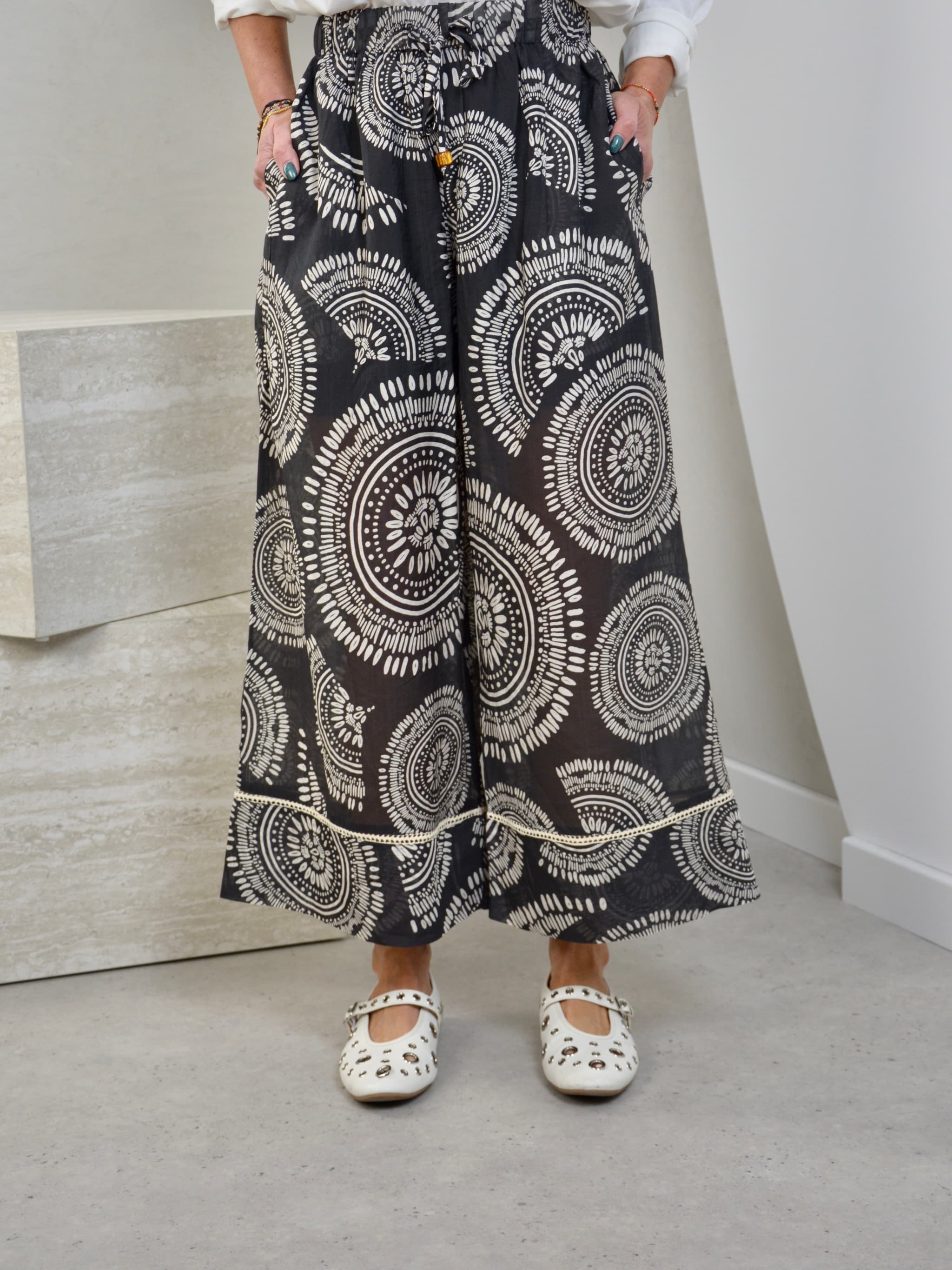 Spodnie mgiełka we wzory