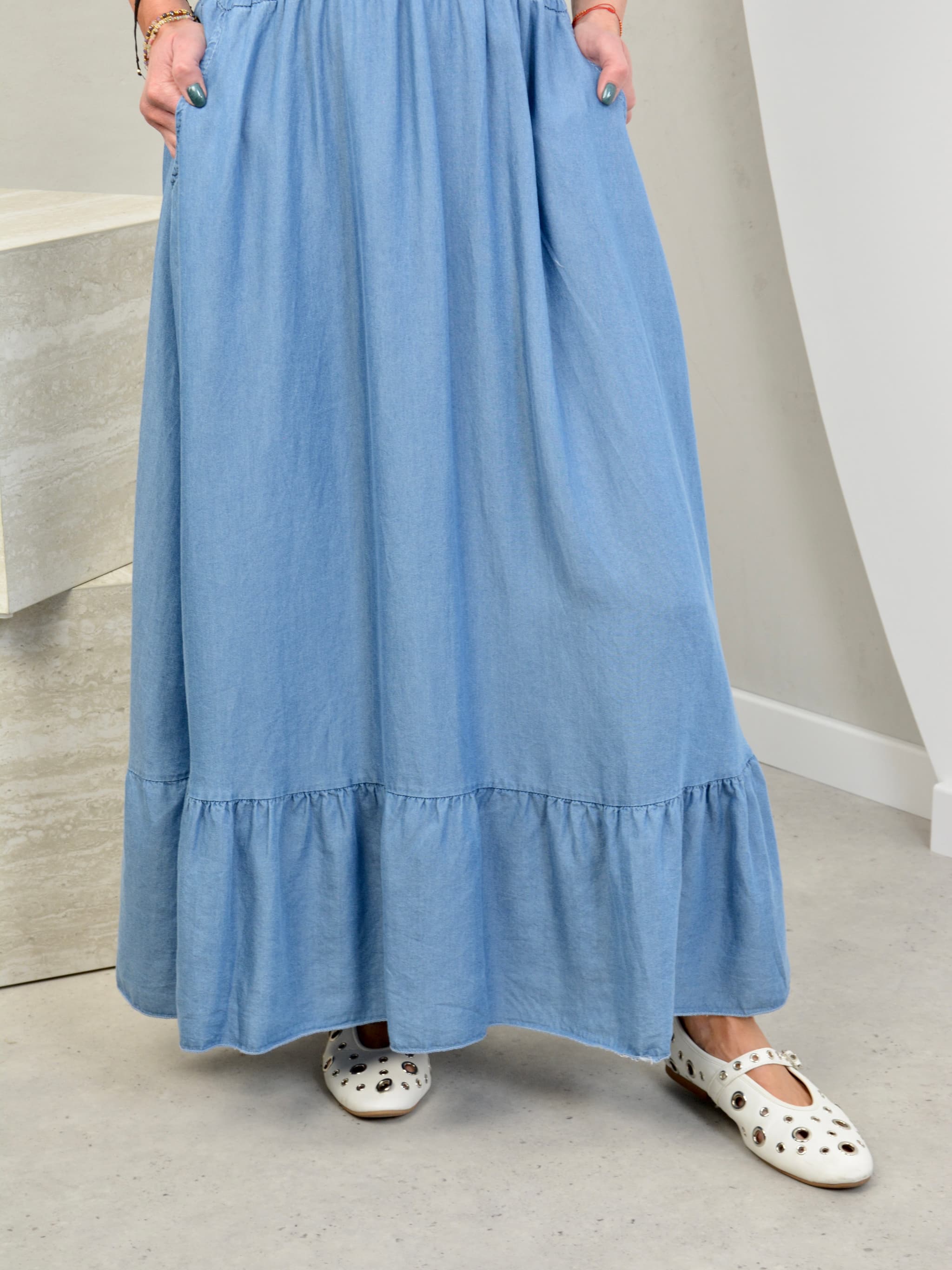 Sukienka typu jeans ze ściągaczem w pasie